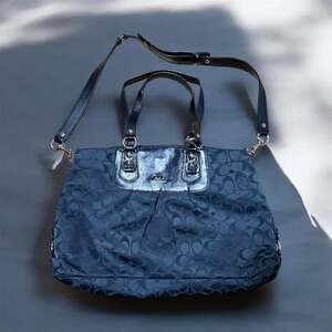 New without tag Coach Ashley Signature Jacquard Carryall Satchel Bag